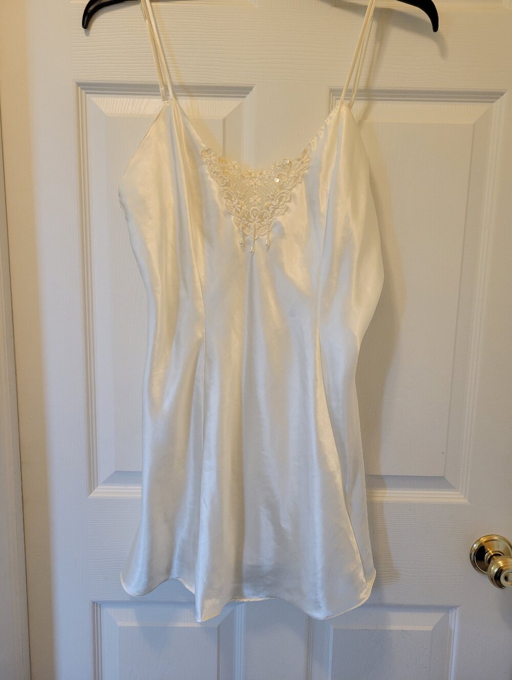 Size Lrg. Ivory Chemise